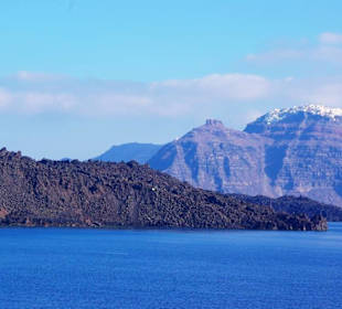 Santorin selbst im Bild Landschaft, Stadt