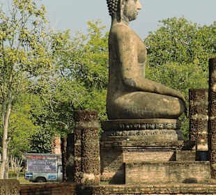 Gut erhaltene Buddhastatue