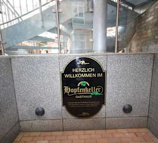 Außenansicht Kellerabgabg