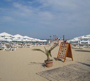 Schöner öffentlicher Strand