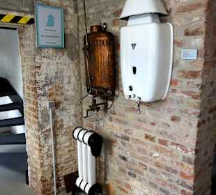 Alte Heizöfen im Bademuseum