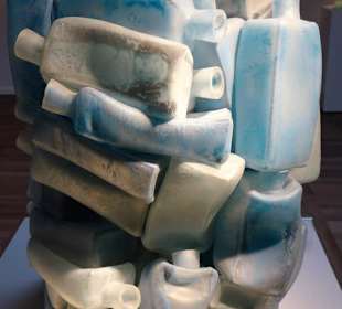 Exponate des Museums für Modernes Glas