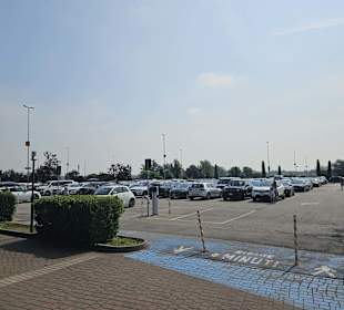 Gardaland Sealife Parkplatz