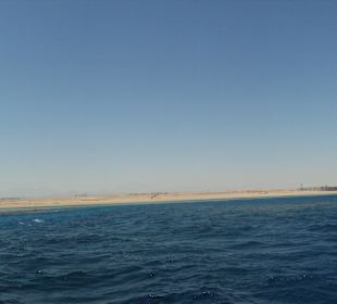 Das Rote Meer vom Schiff aus