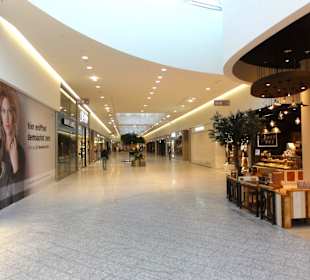 Ladenzeilen des Weserparks