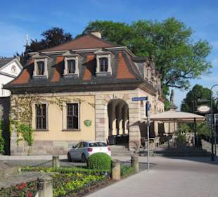 Außenansicht gegenüber dem Stadtschloss
