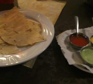 Beim Abendessen im Taj Mahal