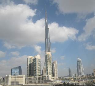 Burj Khalifa aus der Metro