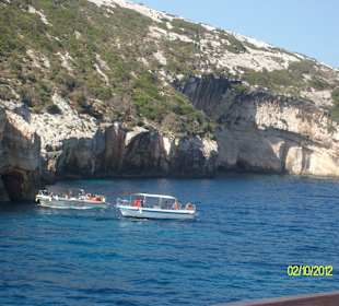 Boote zu den Grotten