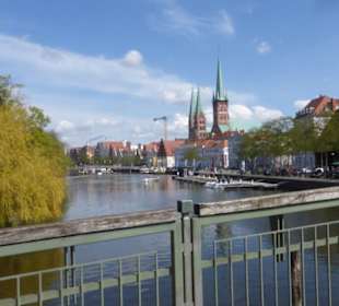 Blick von einer der Brücken über die Trave