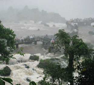 Die Wasserfälle, von Brasilien aus gesehen