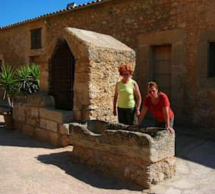 Der Innenhof mit Brunnen