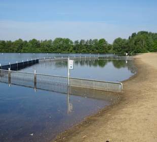 Der Strandbereich des Mahndorfer Sees