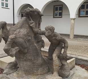 Beim Rossbändiger-Brunnen von 1934