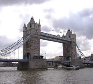 Die berühmte Tower Bridge