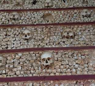 Capela dos Ossos