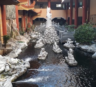 Maha Vihara Maitreya