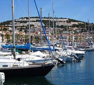 Rundgang durch den Yachthafen von Bandol