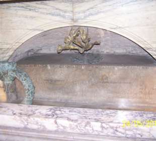 Grab von Raphael