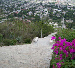 Blick vom Loma de la Cruz auf Holguin