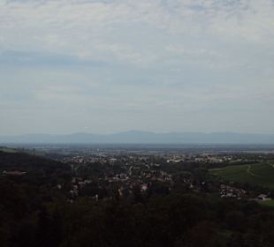 Ausblick auf die Rheinebene und Vogesen