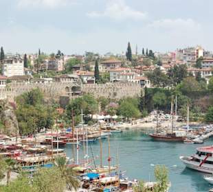 Antalya Hafen im April 08