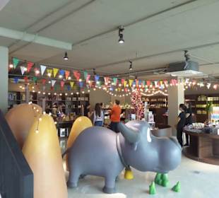 Souvenirladen im Hauptgebäude