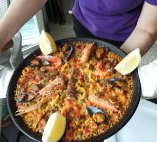 Das ist eine Paella.