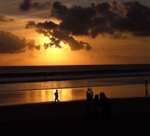 Sonnenuntergang Legian Beach