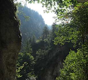 Der Weg durch die Klamm