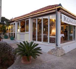 Außenansicht Restaurant Baroni, Mali Iz