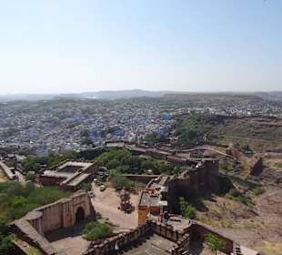 Blick auf die blaue Stadt