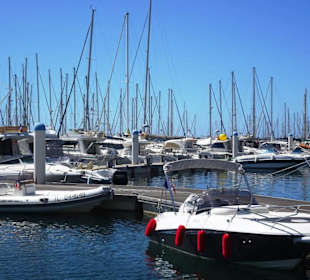 Rundgang durch den Yachthafen von Bandol