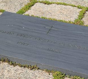 Grabplatte JFK