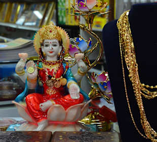 Kitsch & Krimskrams zu verkaufen