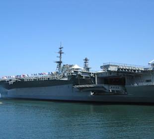 Flugzeugträger USS Midway