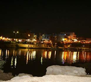 Hafen Sissi bei Nacht