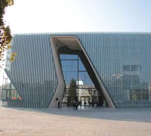 Wejście główne do muzeum