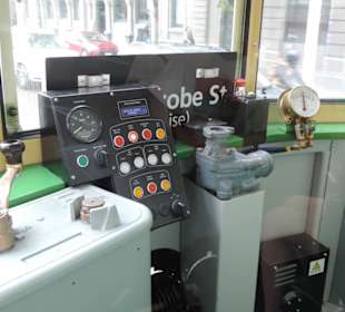 35 City Circle Tram ( kostenlos )