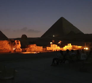 Lasershow Giseh Pyramiden