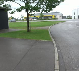 Bitte beschreiben Sie, was auf Ihren Bildern zu se