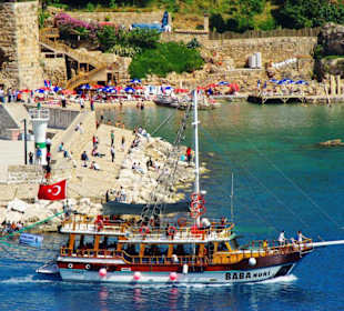 Blick zum Hafen von Antalya