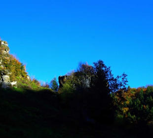 Felshänge werden im Jan. die Feuer angezunden
