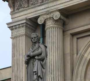 Opernhaus: Schiller