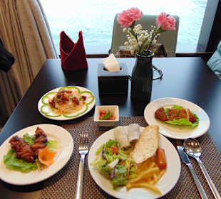 Jade Sails Cruise Tageskreuzfahrt Halong Bucht