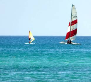 Am Strand von Hammamet- Yasmine