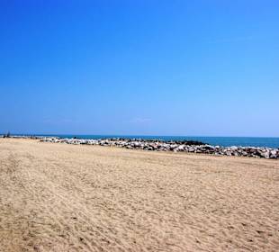 Bei den Wellenbrechern