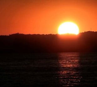 Sonnenuntergang am Hafen