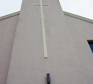 Die schlichte Santa Maria Kirche