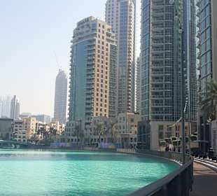 Dubai Fountain Boardwalk